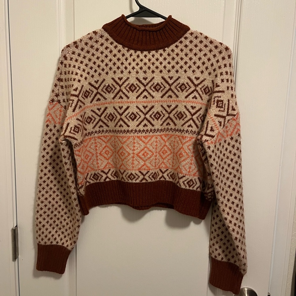 Cropped Long Sleeve Sweater